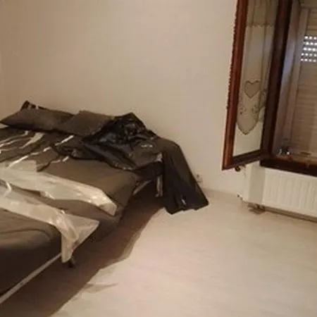 Homestay Maison Sur 3 Etages Avec Patio, Terrasse Avec Barbecue, 1 De Disponible Au 1er Etage Fresnes (Val-de-Marne)